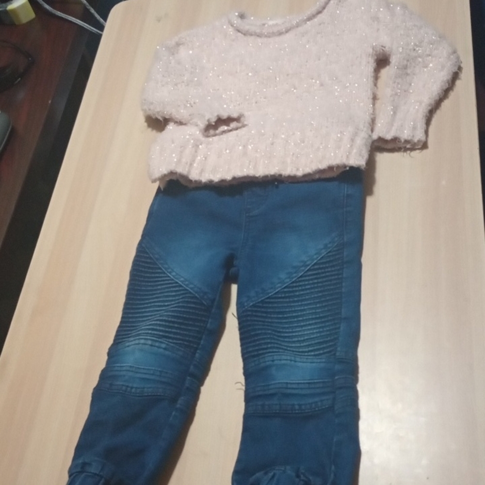Cat & Jack Girls Soft Pink Sweater & Jeans 4/5.Set 2
